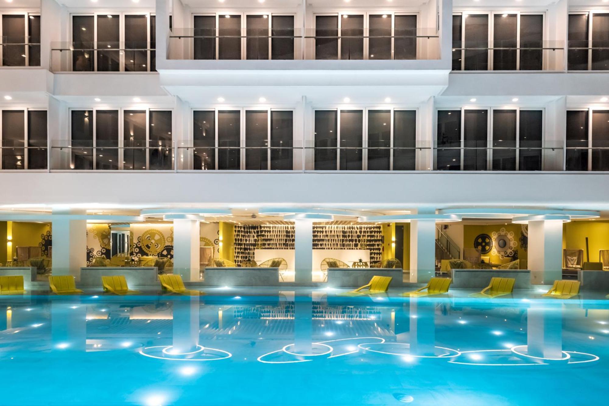 Astoria Current Hotel Manoc-Manoc Exterior photo